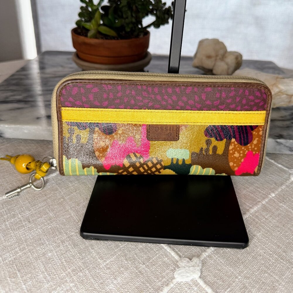 Fossil Keyper Zip Around Wallet - Colorful Waxed Floral Canvas